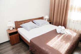 Отели типа «постель и завтрак» Mini Otel Cozy Patio Одесса Большой двухместный номер с 1 кроватью-2