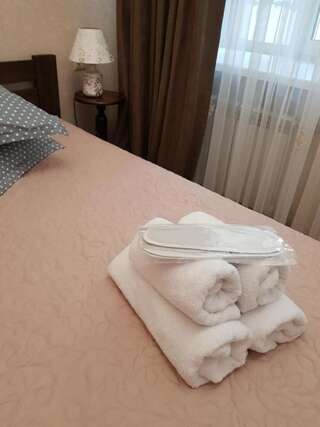 Отели типа «постель и завтрак» Mini Otel Cozy Patio Одесса Двухместный номер с 1 кроватью и собственной ванной комнатой-23