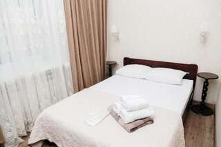 Отели типа «постель и завтрак» Mini Otel Cozy Patio Одесса Двухместный номер с 1 кроватью и собственной ванной комнатой-32